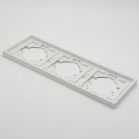 Art W-103 3-постовая рамка（Белый-Матовый）