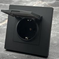 Grace MMB-017 Розетка с/з с крышкой（Черный）