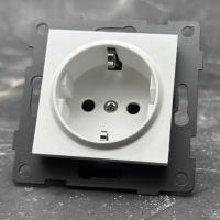 MW-013 Розетка  с заземлением без рамки（Белый-Матовый）