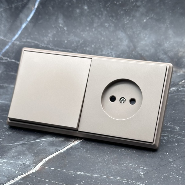 Elegant MTG-001/012 1 клавишный 1 полюсный выключатель/ Розетка   без заземления（Золото-Матовый）