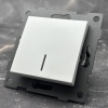 MW-004 1 клавишный 1 полюсный выключатель с LED без рамки（Белый-Матовый）