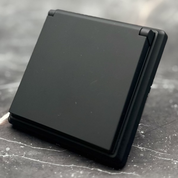 Elegant MTB-017 Розетка с/з с крышкой（Черный-Матовый）