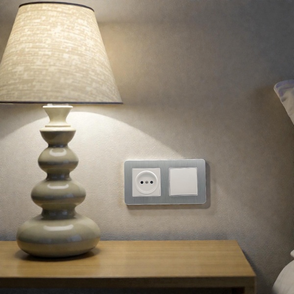 Aluminum MMW-001/012 1 клавишный 1 полюсный выключатель/ Розетка   без заземления（Белый）